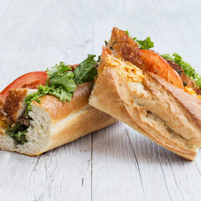 baguette in plate